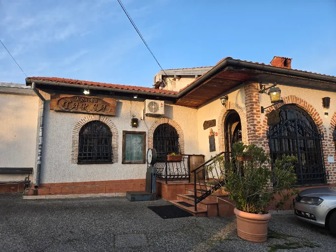 Exterior of Konoba Tarsa at golden hour