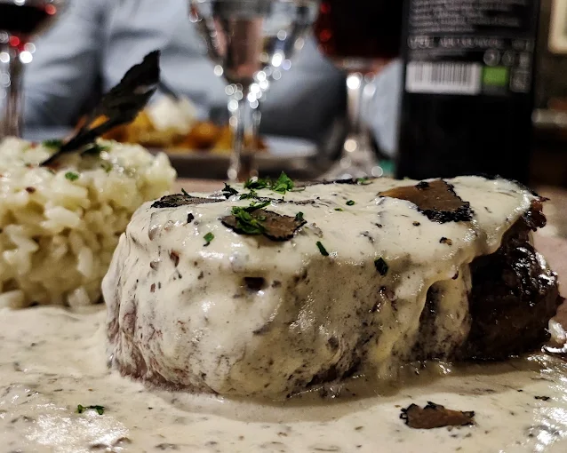 Beef fillet in truffle sauce with risotto